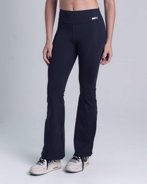 Calça Flare