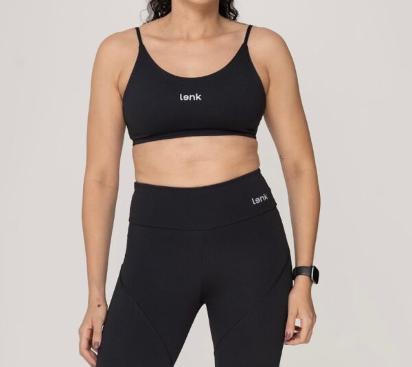 Top Preto Enrugado