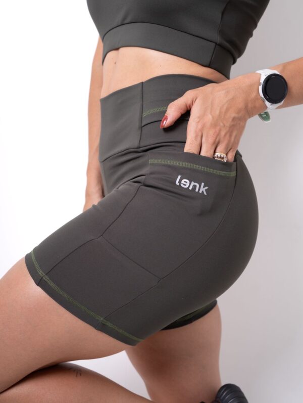 Short Running 5 bolsos Verde
